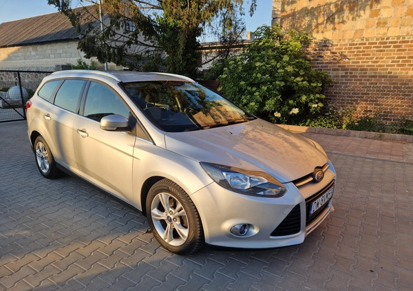 Ford Focus cena 24900 przebieg: 257350, rok produkcji 2012 z Sępólno Krajeńskie małe 407